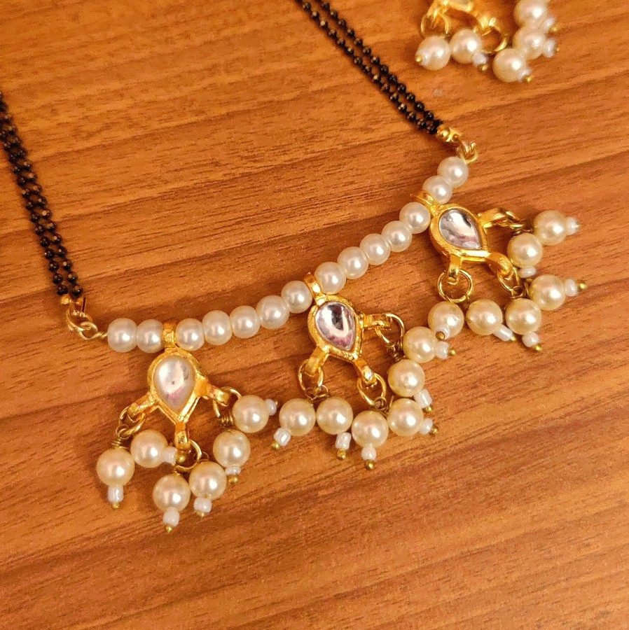 Jewellery Sanvi Jewels | Women'S Pearl Beaded Kundan Look Mangalsutra - Sanvi Jewels White