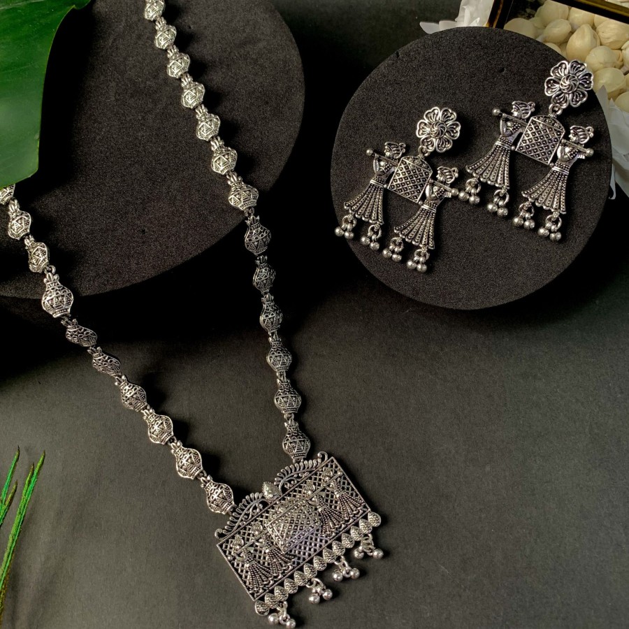 Jewellery I Jewels | Women'S Navratri Ethnic Stylish Boho Silver Chain Pendant Long Necklace Jewellery Set - I Jewels Oxidised