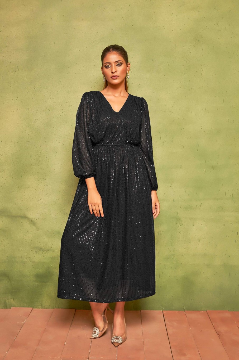 Women Curvy Lane | Women'S Rich Sequin Pleated Dress For Effortless Nights. - Curvy Lane Black