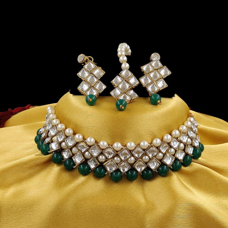 Jewellery Zaffre Collections | Women'S Stylish Kundan And Dark Beads Choker Set - Zaffre Collections Green