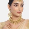 Jewellery I Jewels | Women'S Plated Kundan U0026 Pearl Studded Choker Necklace Set With Earrings U0026 Maang Tikka - I Jewels Gold