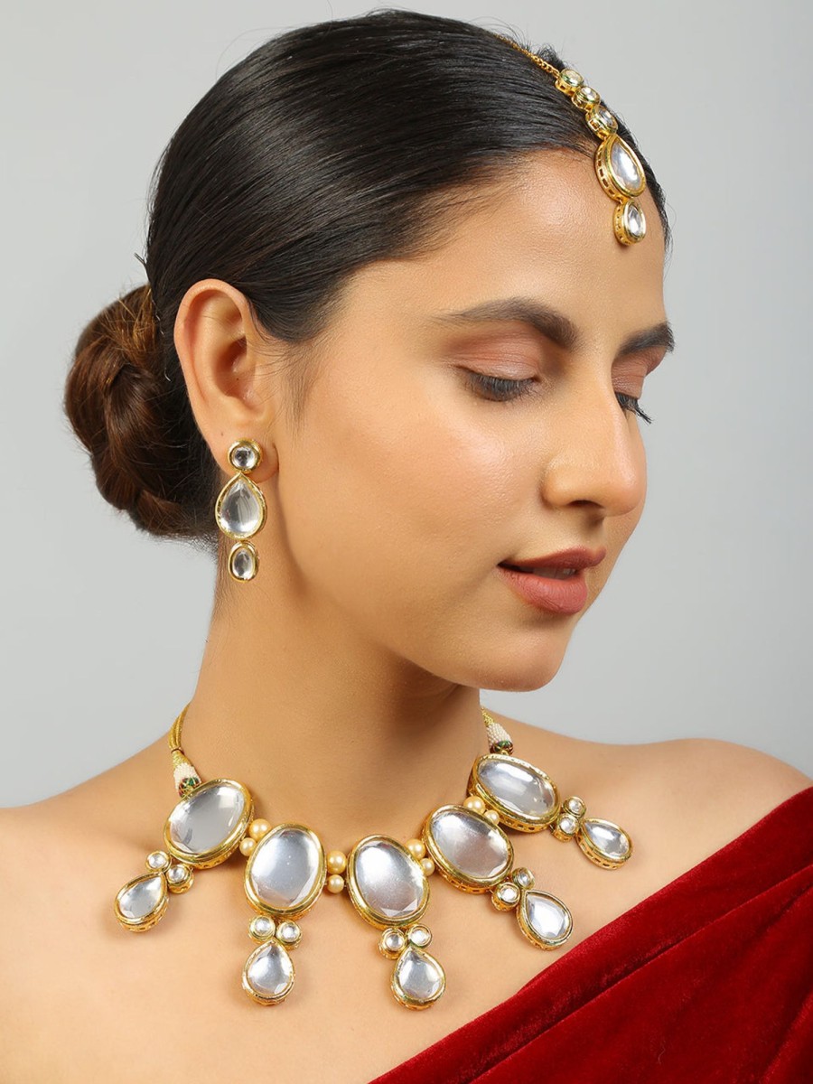 Jewellery Femizen | Women'S Handcrafted Maharani Kundan Necklace With Earrings U0026 Mang Tika - Femizen Golden