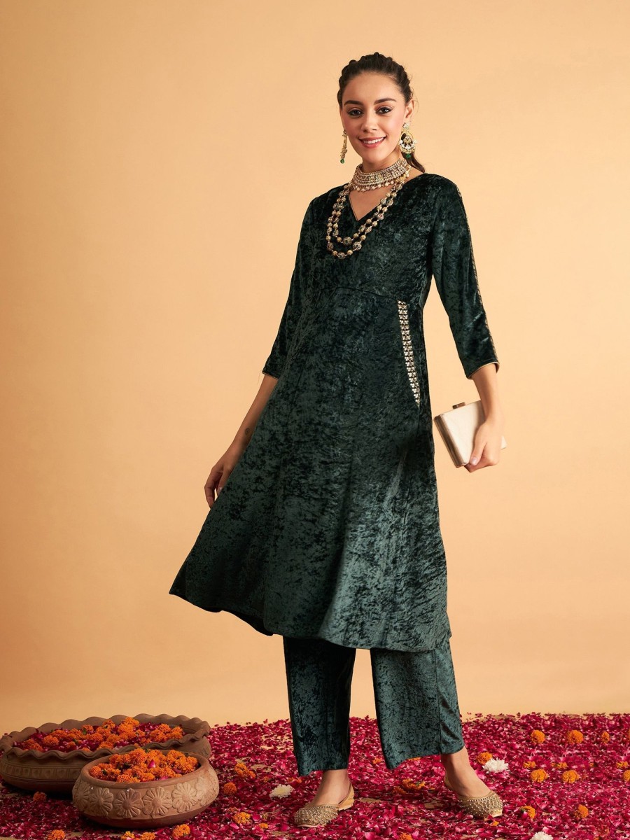 Women Lyush | Women'S Emerald Velvet Embroidered Pocket Anarkali Dress - Lyush