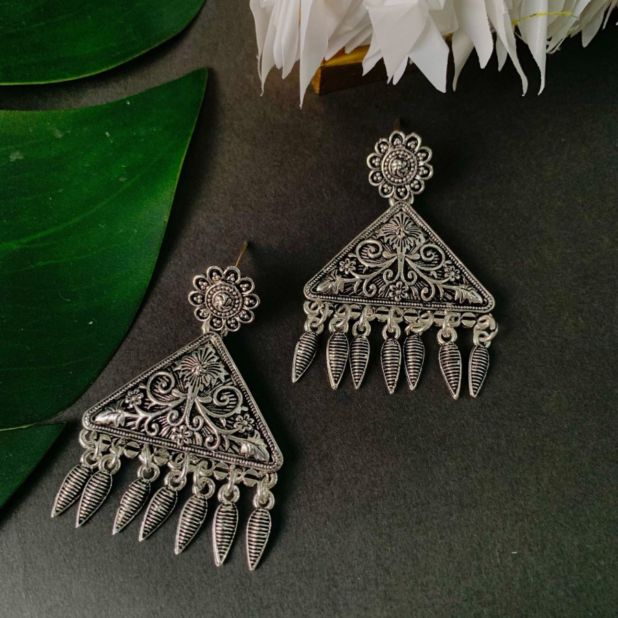 Jewellery I Jewels | Women'S Navratri Ethnic Silver Afghani Style Trending Jhumka Earrings - I Jewels Oxidised