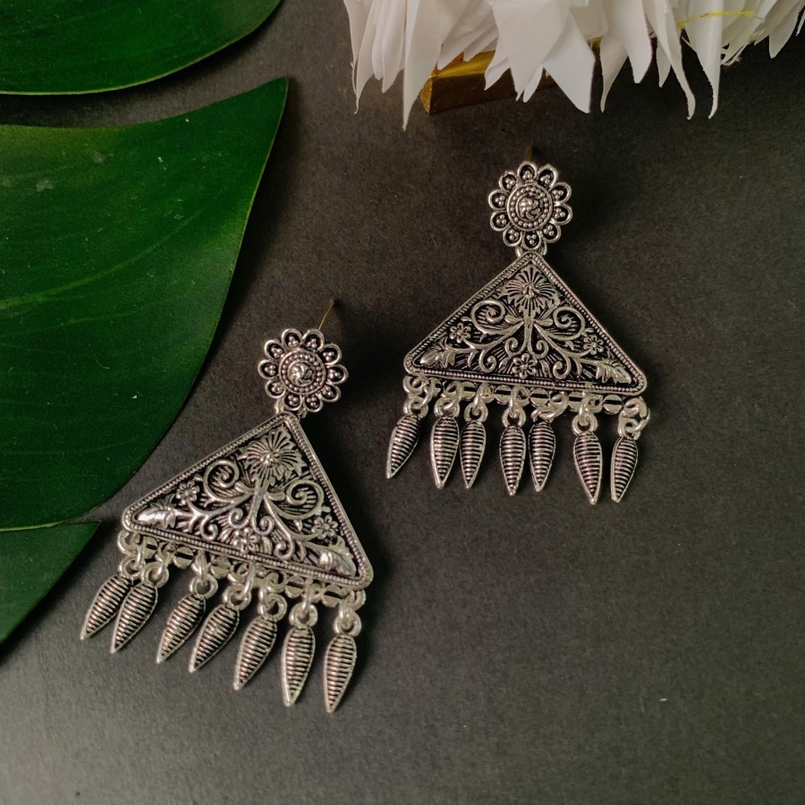 Jewellery I Jewels | Women'S Navratri Ethnic Silver Afghani Style Trending Jhumka Earrings - I Jewels Oxidised