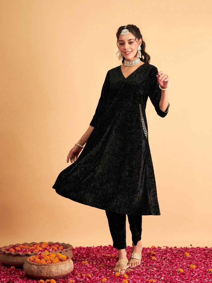 Women Lyush | Women'S Black Velvet Embroidered Pocket Anarkali Dress - Lyush