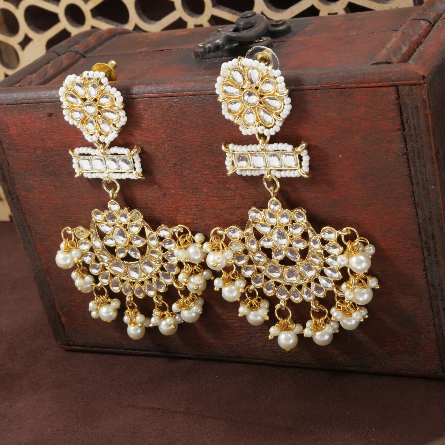 Jewellery I Jewels | Women'S Gold Plated Beaded Chandbali Earrings Glided With Kundans U0026 Pearls - I Jewels White