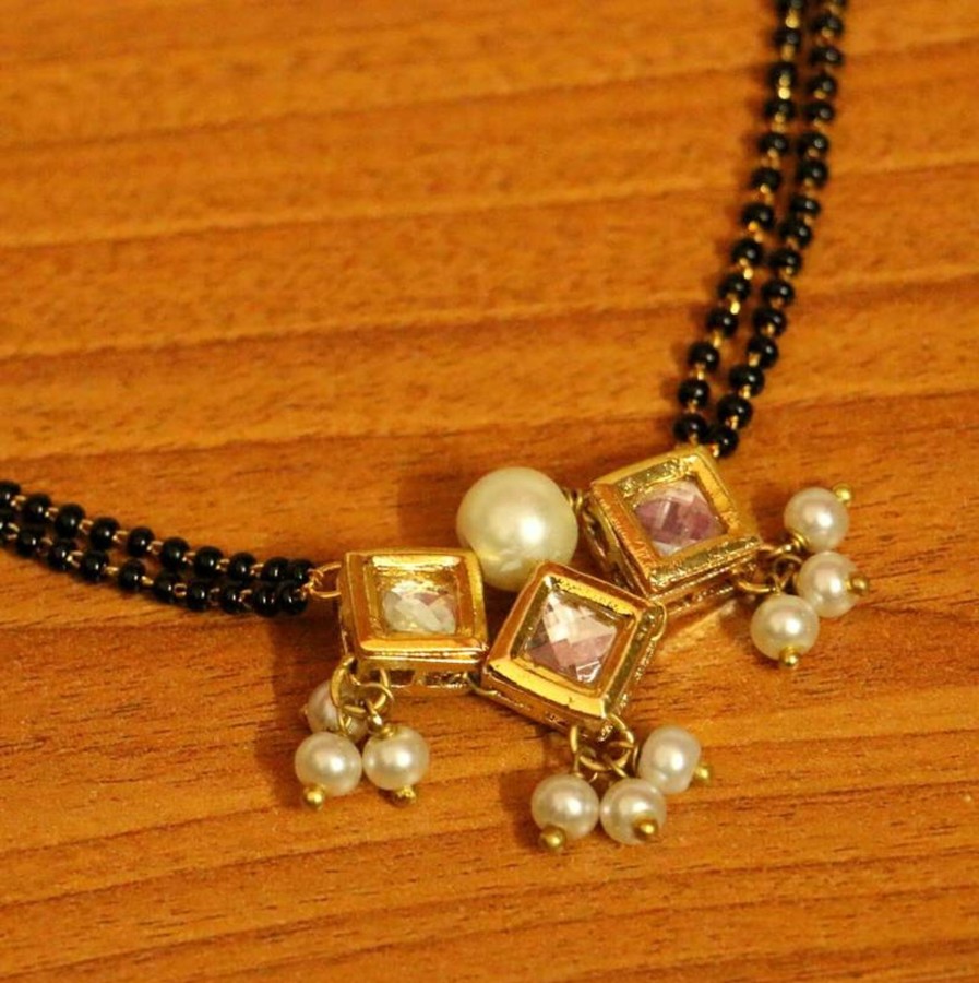 Jewellery Sanvi Jewels | Women'S Kundan And Pearl Ethnich Gold Plated Mangalsutra - Sanvi Jewels White