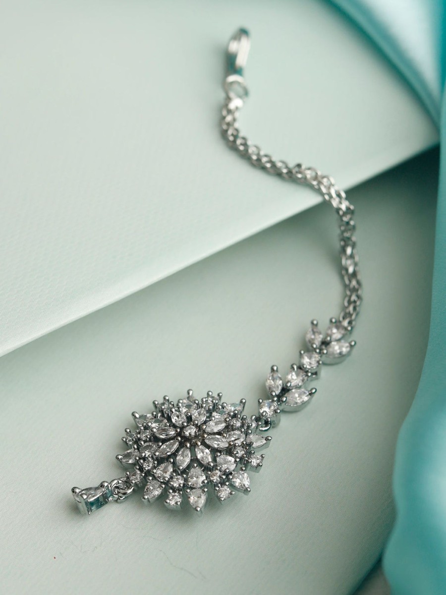 Jewellery Priyaasi | Women'S Phenomenally Lit - American Diamond Silver Plated Floral Maang Tikka- Priyaasi