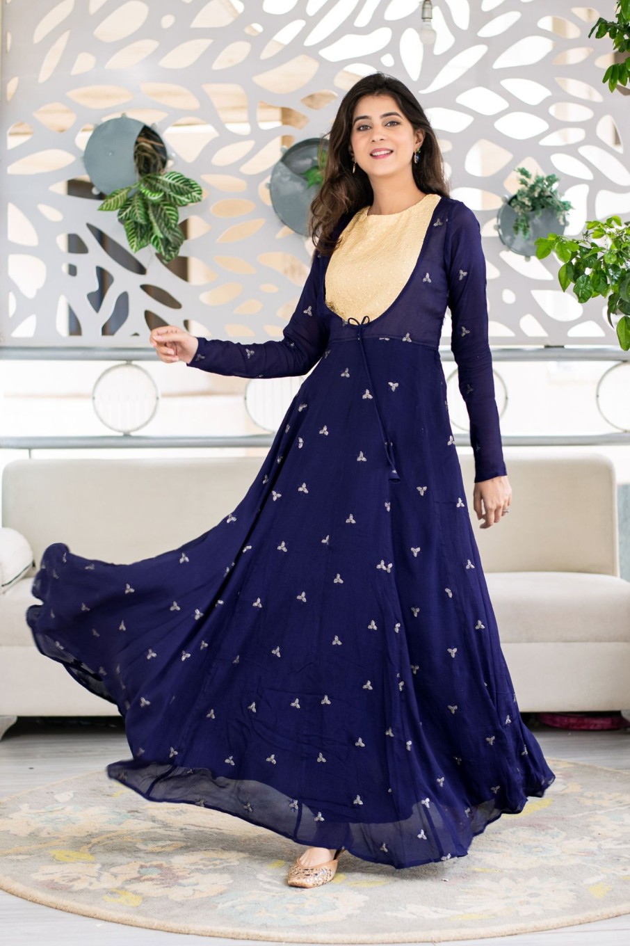 Women Label Shaurya Sanadhya | Women'S Deep Blue And Beige Gown By Label Shaurya Sanadhya