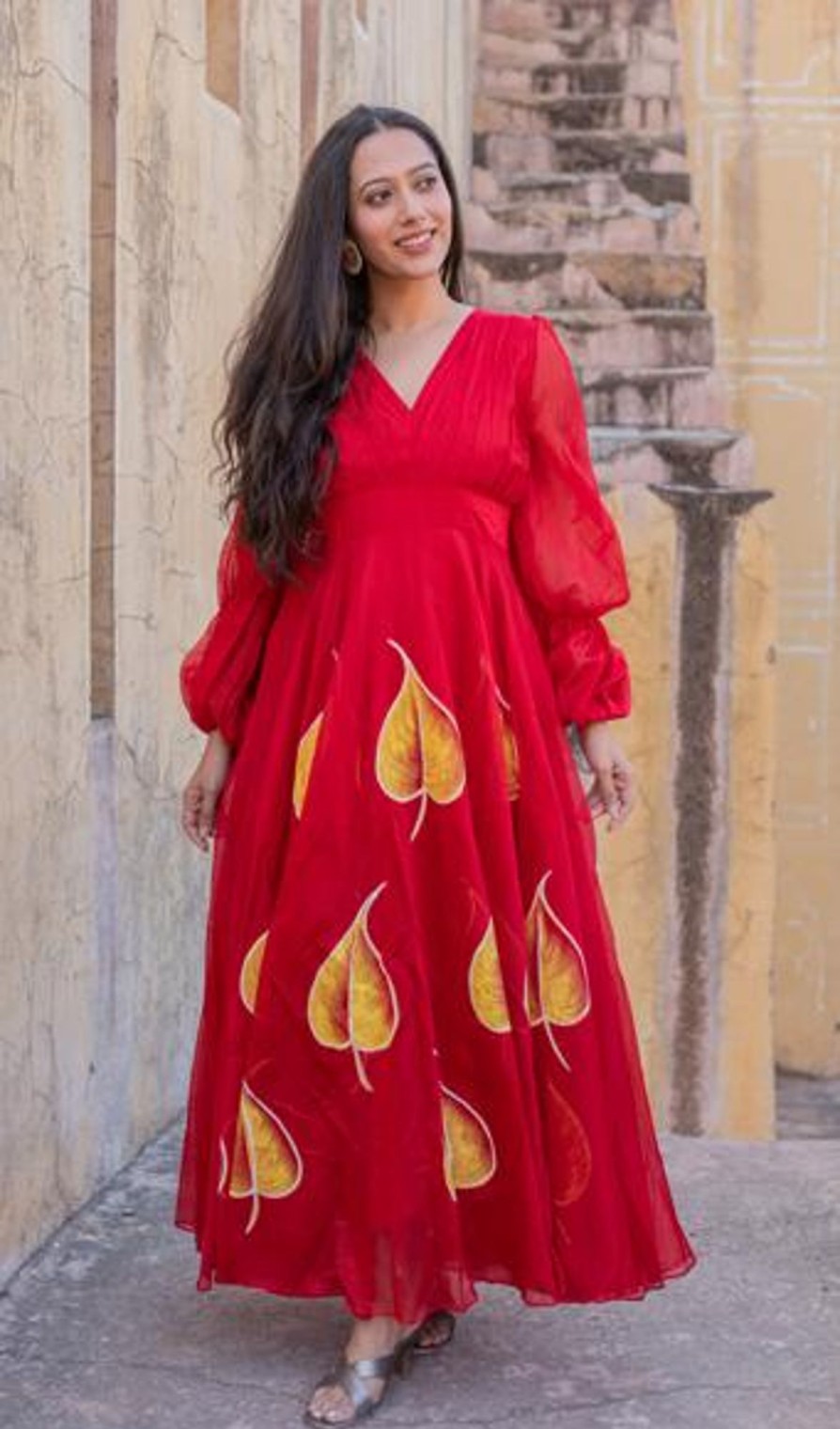 Women SARAS THE LABEL | Women'S Banno Hand Painted Bell Sleeves Gown - Saras The Label Red