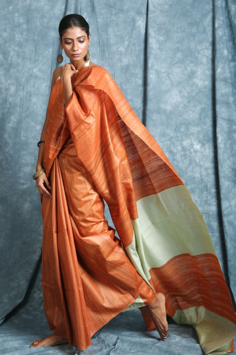 Women Charukriti | Women'S Rust Gheecha Saree - Charukriti