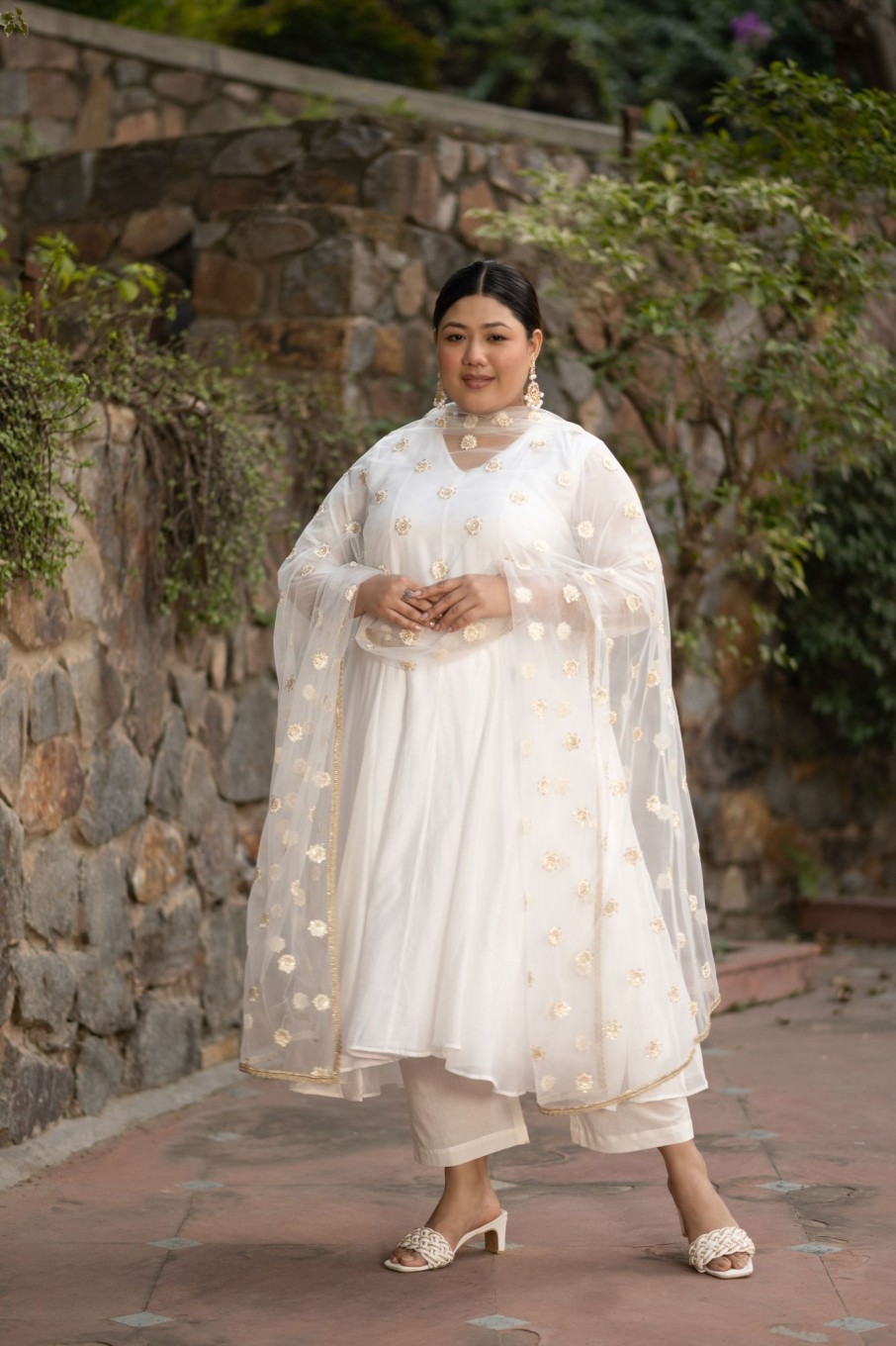 Women Label Shaurya Sanadhya | Women'S Plus Size White Chanderi Anarkali With Thread Work Dupatta - Label Shaurya Sanadhya